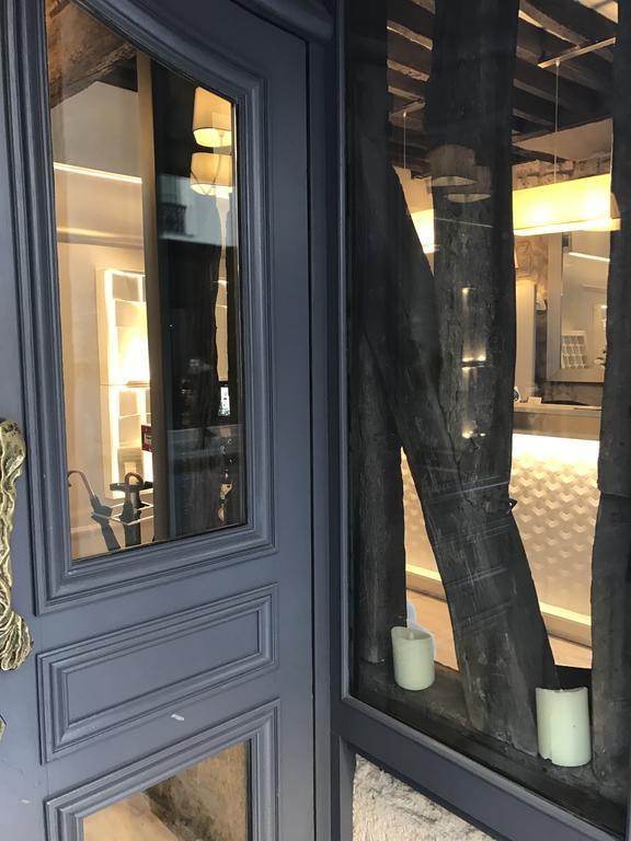 Hôtel Jacques De Molay Parijs Buitenkant foto
